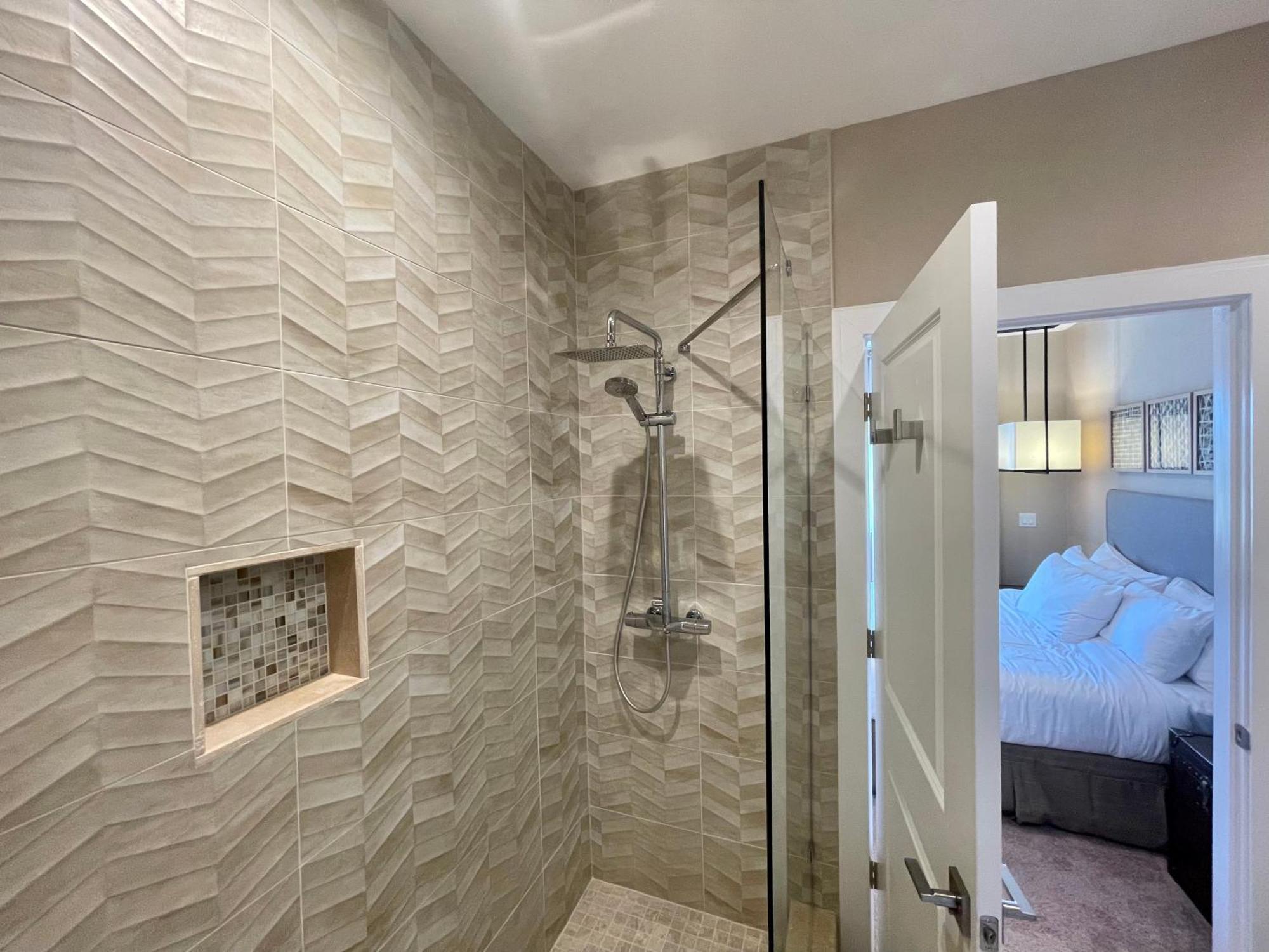 Luxury Home In Orlando With Private Hot Tub - 7 Min From Disney Parks - 3 Bedrooms And 4 Bathrooms! Eksteriør bilde