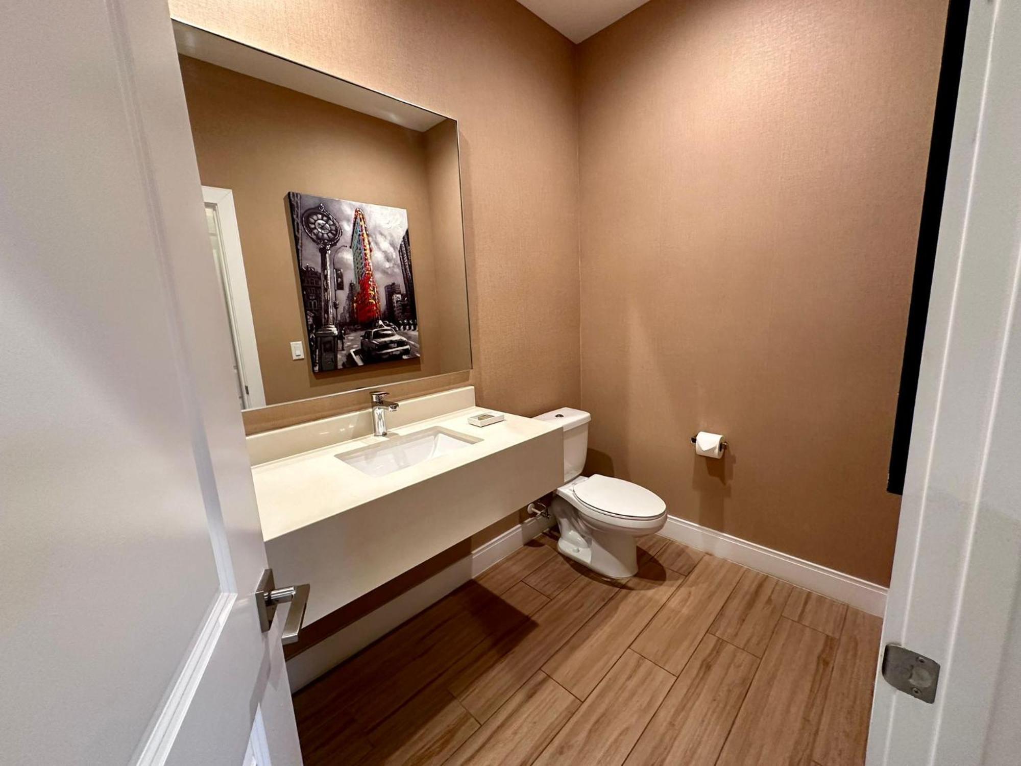 Luxury Home In Orlando With Private Hot Tub - 7 Min From Disney Parks - 3 Bedrooms And 4 Bathrooms! Eksteriør bilde